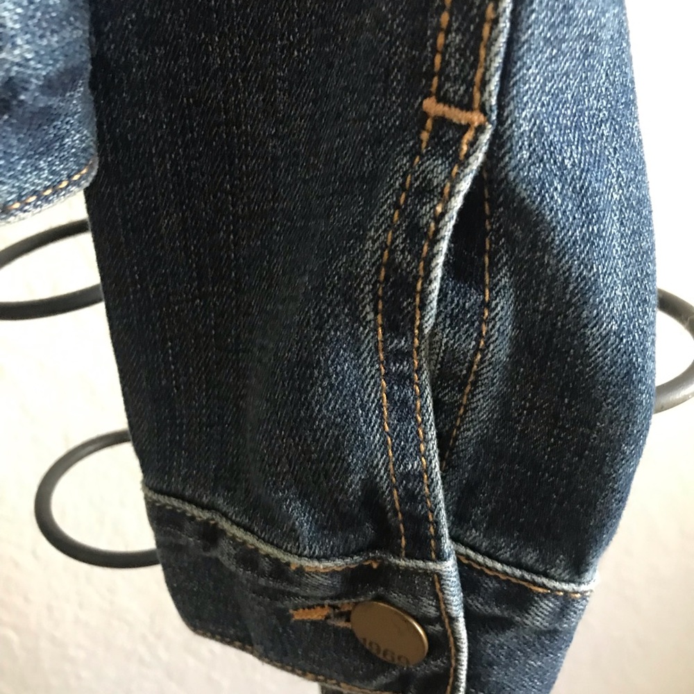 Denim jacket - Picture 5 of 9